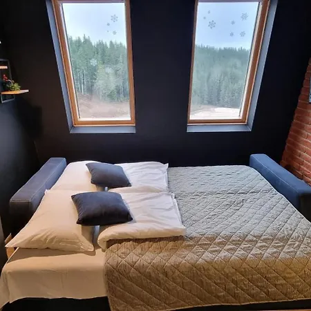 Winter Apartman Pale